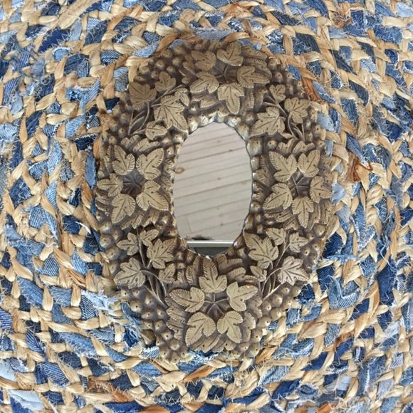 Vintage Maple Leaf Framed Oval Mirror - Picture 1 of 8